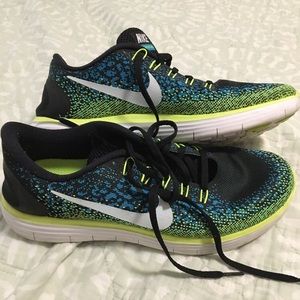 Nike run free rn distance